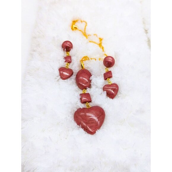 Rose Colored Heart Shaped Pendant and Earrings Resin Gold Chain NEW - Picture 1 of 5